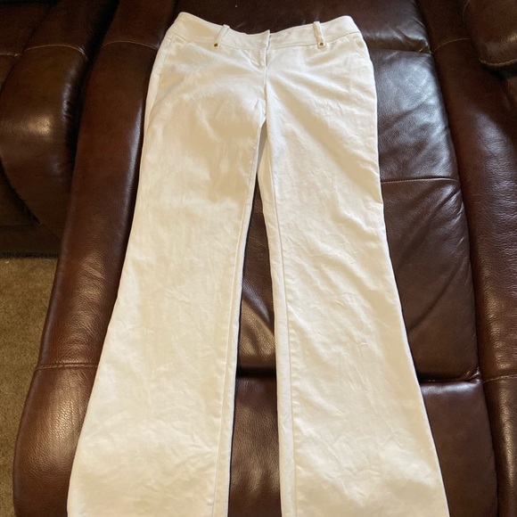 💎 Bebe - White/Cream Flare Pants 💎 - Picture 2 of 6